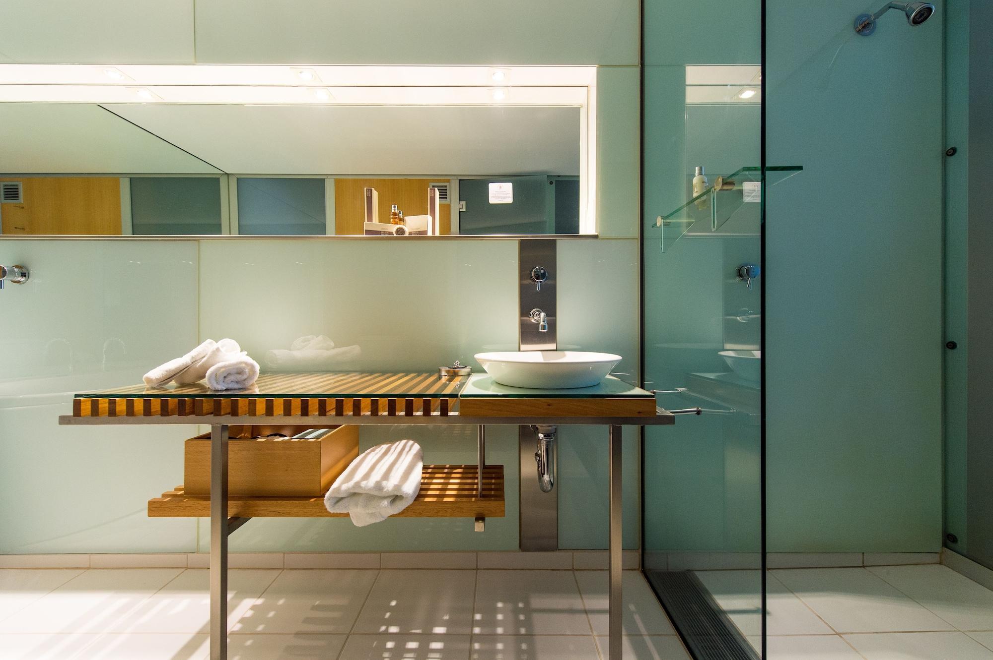 The Henry Jones Art Hotel Гобарт Екстер'єр фото Bathroom