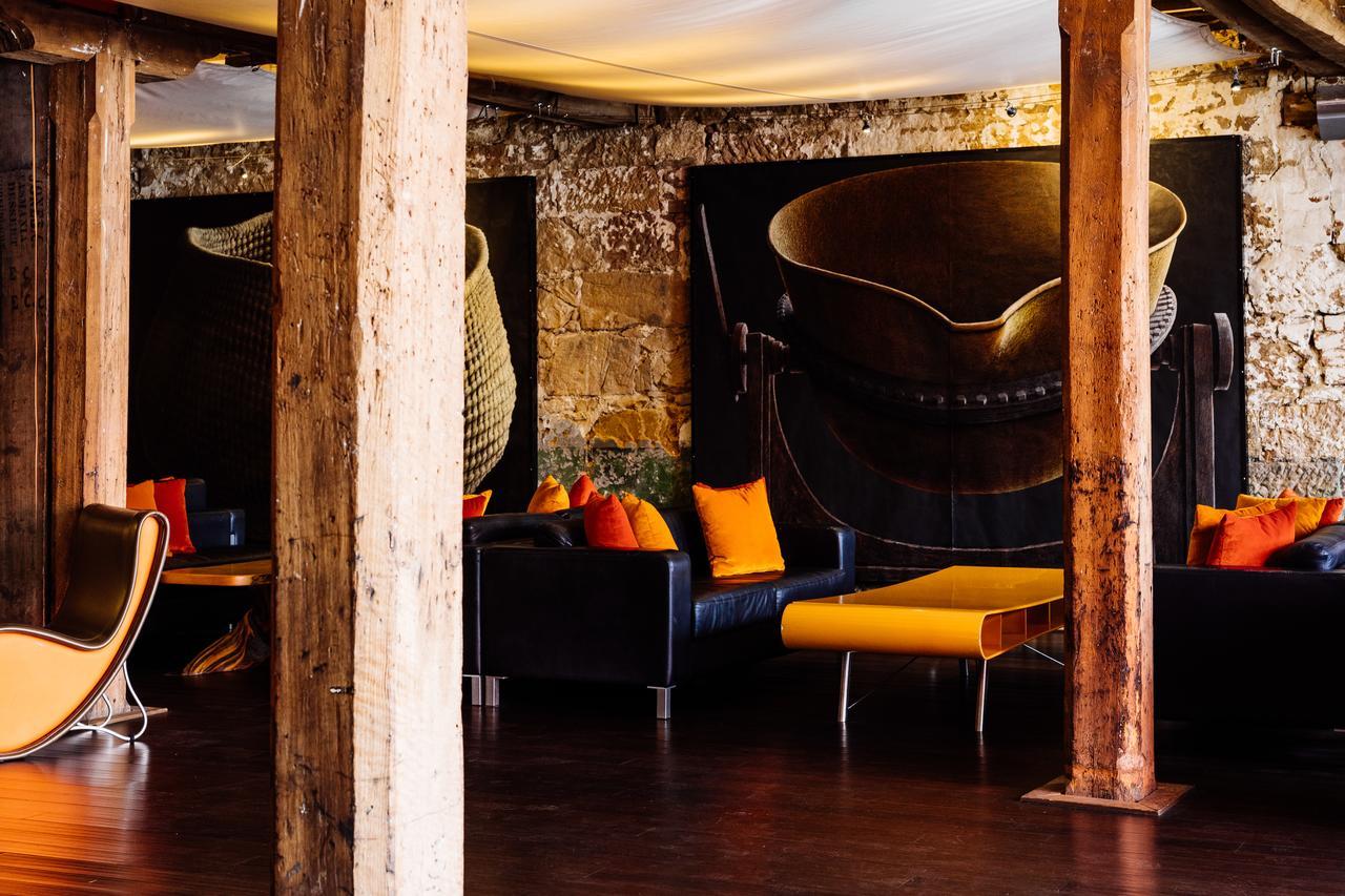 The Henry Jones Art Hotel Гобарт Екстер'єр фото The interior of the restaurant